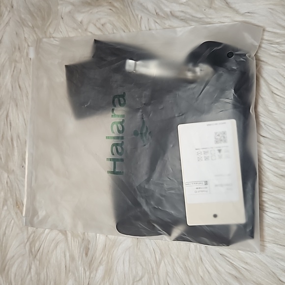 Halara Hair Bow - Picture 9 of 9